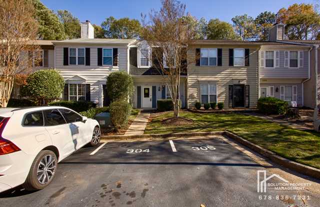 304 Wedgewood Way