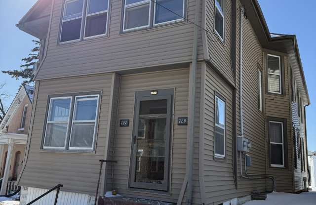 727 Glen Oak Street - 2