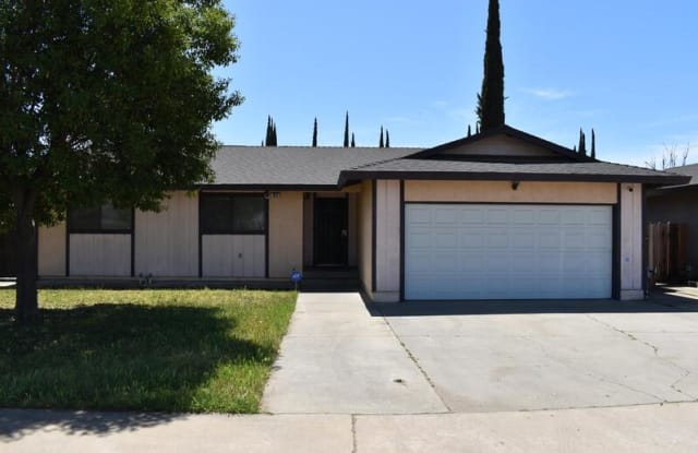 614 East Linwood Avenue - 614 East Linwood Avenue, Turlock, CA 95380