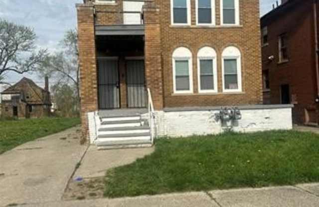 13565 Northlawn Street