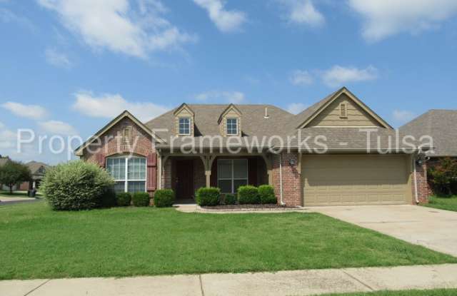 10202 North 120th East - 10202 N 120th E Ave, Owasso, OK 74055