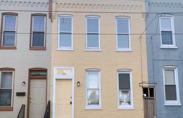 Available Now Cozy Three-bedroom Home Located in York City School District