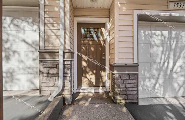 Charming Townhome w/ Fireplace, Balcony  More Near Progress Ridge!