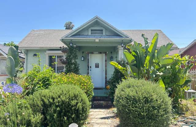 Photo of 2 Bed/1 Bath Craftsman Bungalow w/ Expansive Organic Garden *Pet Friendly*