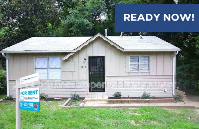 Photo of 1937 Pinedale Avenue