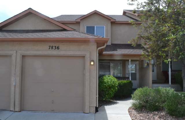 Great 2 Bd/1.5 Bath Briargate Townhome w/AC!