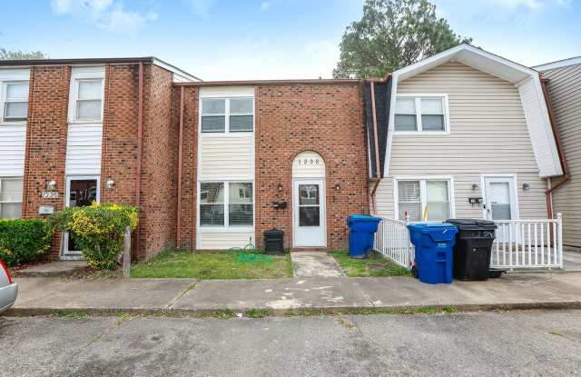 Bright, Updated  Prime Location!