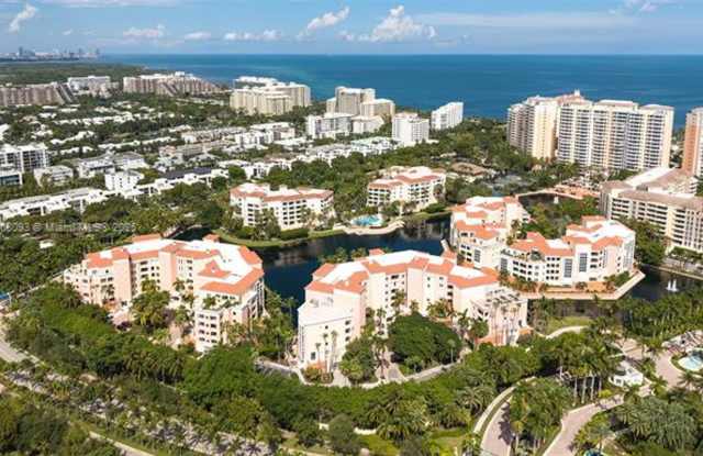 Photo of 733 Crandon Blvd unit 406 (A11868093)