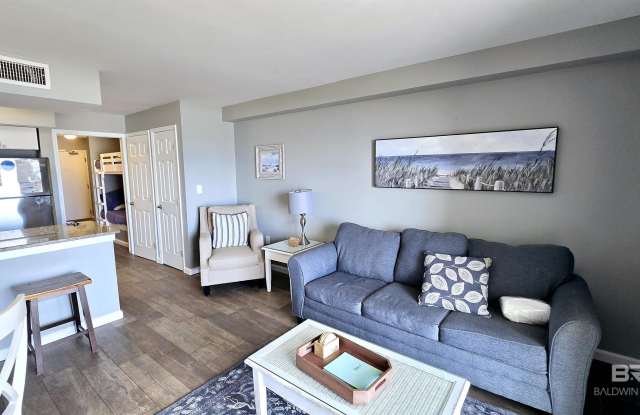 1117 W Beach Boulevard