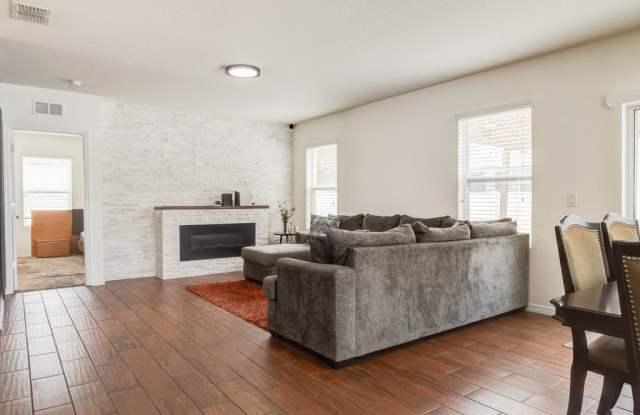 476 Squires Grove Drive