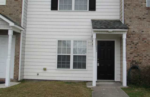 Two Bedroom Townhome in Carolina Forest!!!
