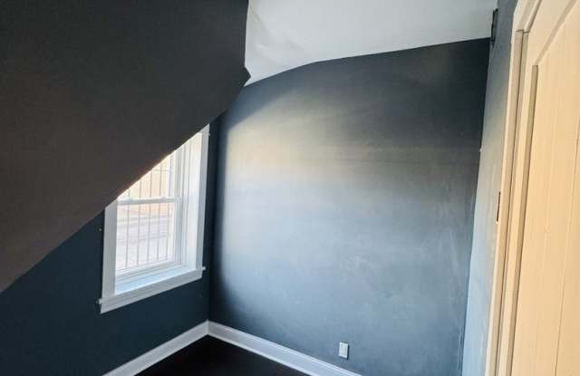 5115 S Laflin Street