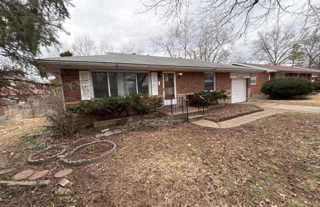 Photo of 331 Rand Dr