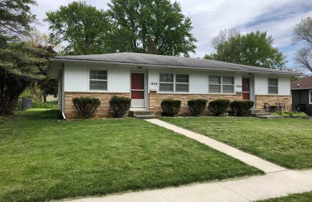 Nice two BR one bath duplex with partial basement finish and detached garage available 8/1 - 1906 Wilson Avenue, Ames, IA 50010