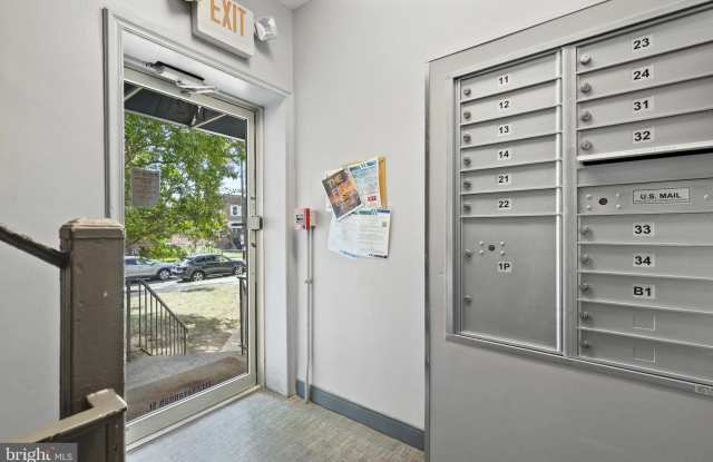 1112 SAVANNAH Street SE unit: 32