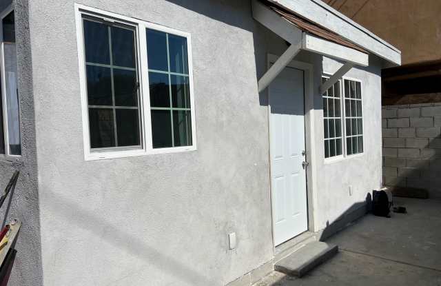 6500 1/4 Templeton St - 6500 Templeton Street, Huntington Park, CA 90255