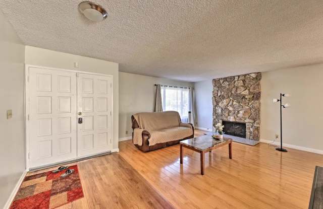 866 South Stone Circle