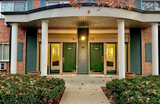 Photo of 2407 S GOEBBERT Road unit: G202