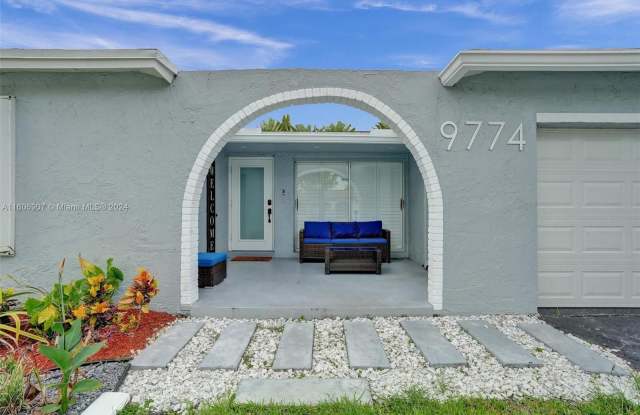 9774 NW 19th Pl
