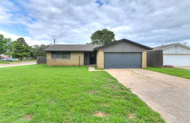 1303 Homeland Avenue