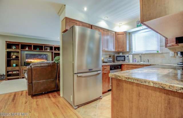 3 Wharfside Drive