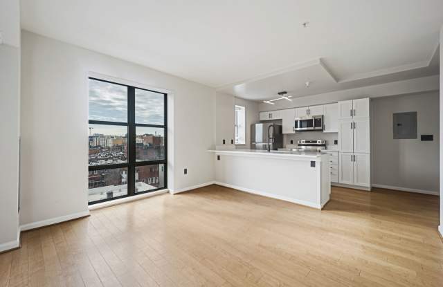 1630 R Street Apartments