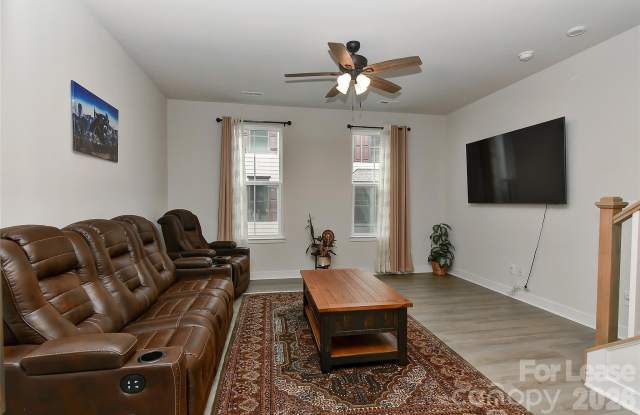 421 Spearfield Lane