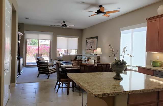 81968 Avenida Bienvenida