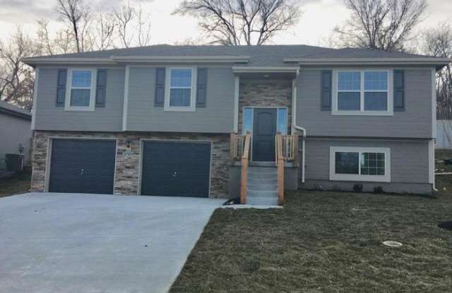 18509 East 20th Street Court South - 18509 E 20th Street Ct, Independence, MO 64057