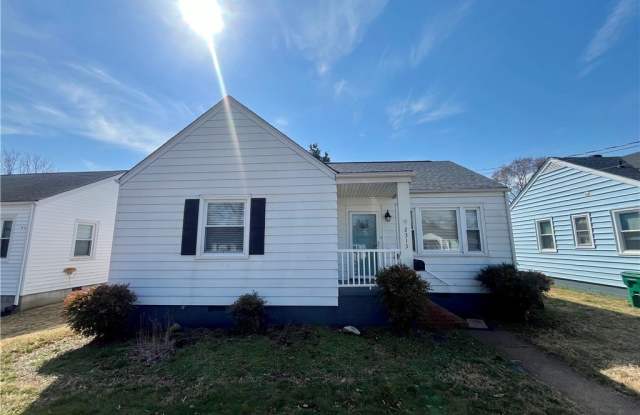 2313 Greenway Avenue