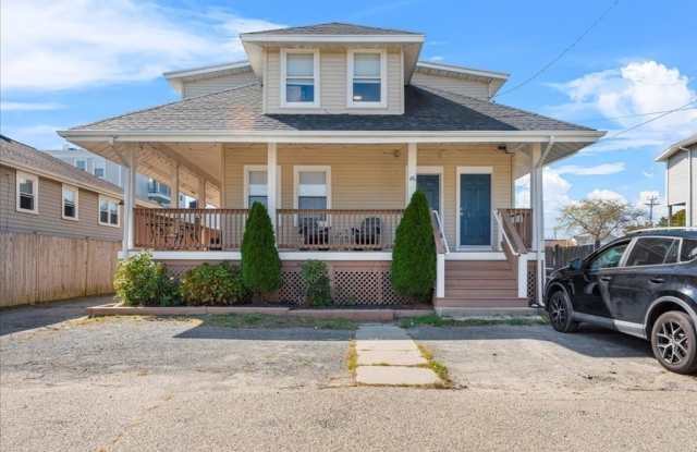 49-A Massasoit Ave unit: 2