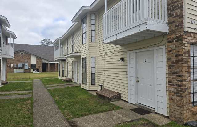 117 D Oakridge Ave