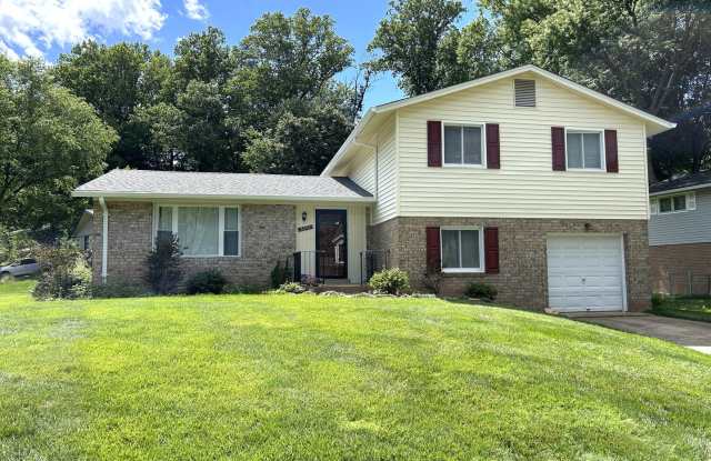 Fabulous Detached Home in Robinson HS Pyramid!!
