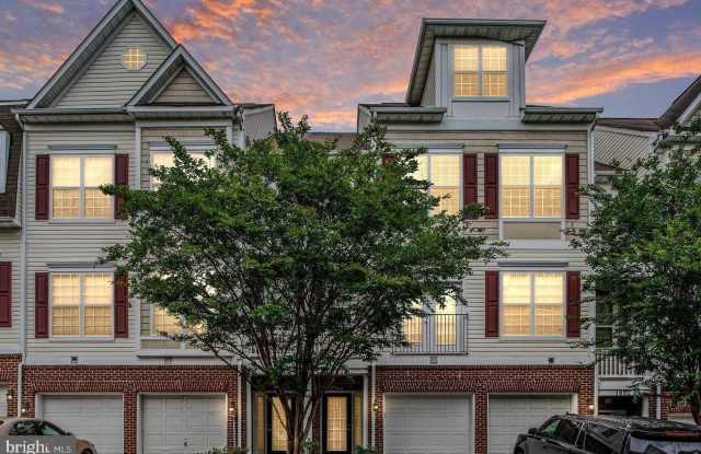 1834 CEDAR COVE Way