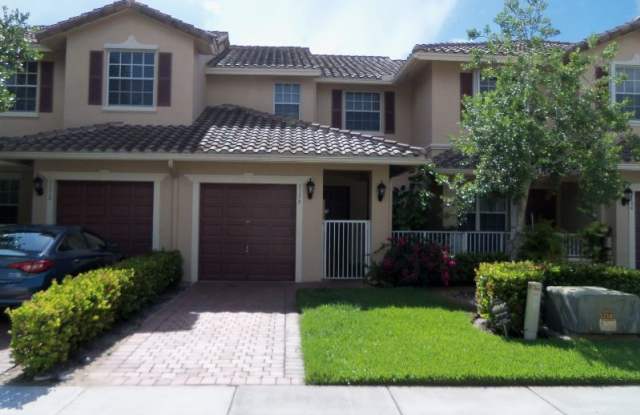 3178 Fairway Cir - 3178 Fairway Circle, Davie, FL 33328