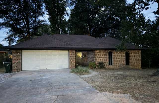 9204 Fresno St