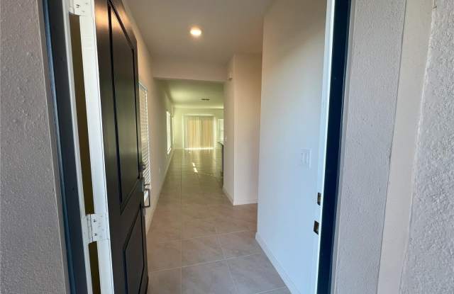 758 STONEY POINT CIRCLE