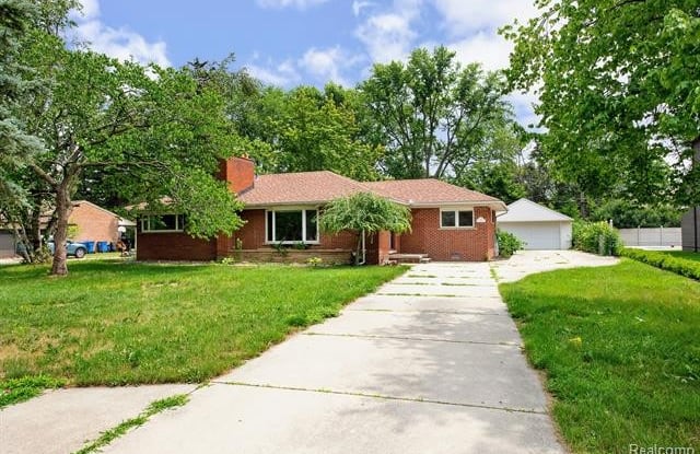 341 KINMORE - 341 Kinmore Court, Dearborn Heights, MI 48125