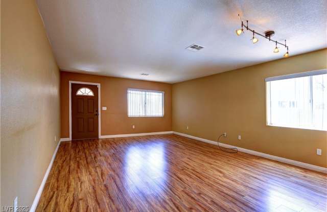 7545 Tumbling Street