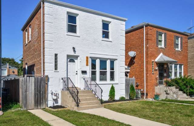 Photo of 4036 W 57th Street