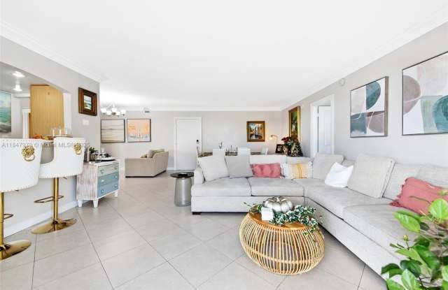 Photo of 2715 N Ocean Blvd