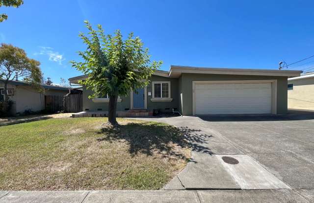 Photo of Charming Three Bedroom South Napa Home