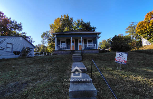 Photo of 1323 Hst W 10th Street