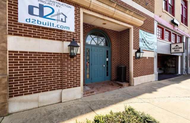 Photo of 111 S Travis Street