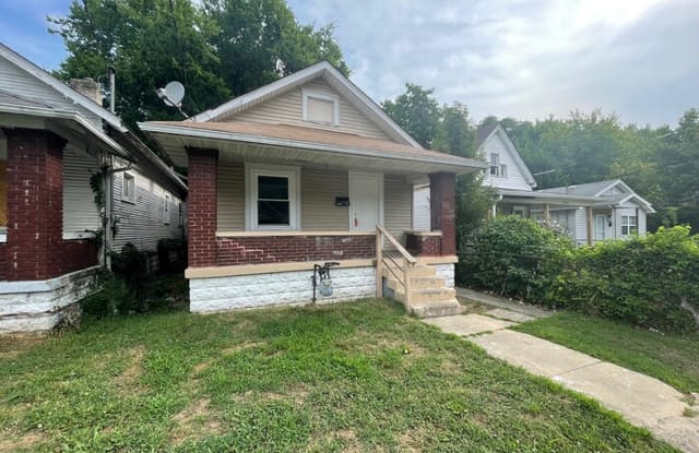 2641 Greenwood Avenue - 2641 Greenwood Avenue, Louisville, KY 40211