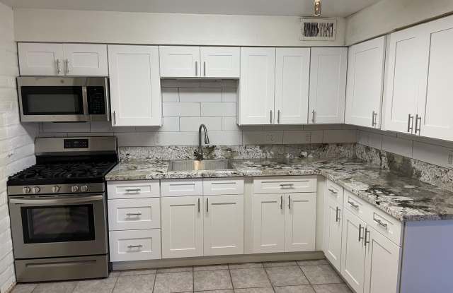 3241 E Monte Vista Drive