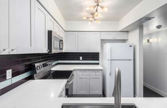 813 S Casitas Dr Apt A