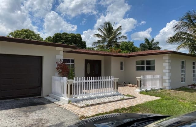 521 SW 62nd Ave - 521 Southwest 62nd Avenue, Margate, FL 33068