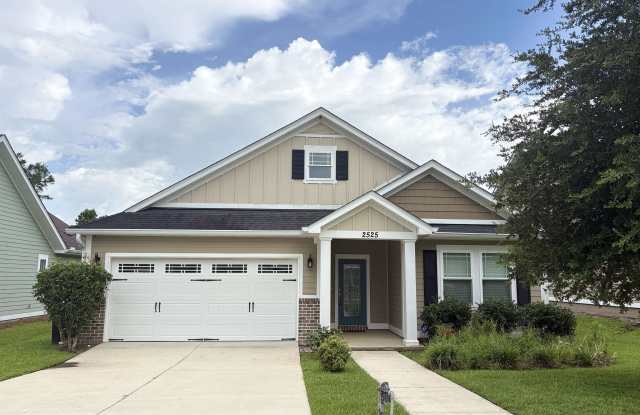 2525 Lantana Lane