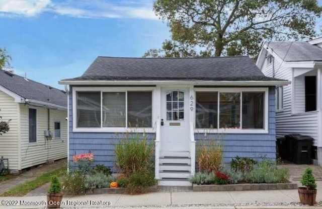 629 Redmond Avenue